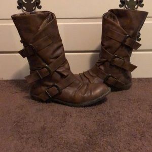 Brown mid boots